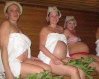 На каком сроке и каким беременным можно париться в бане?